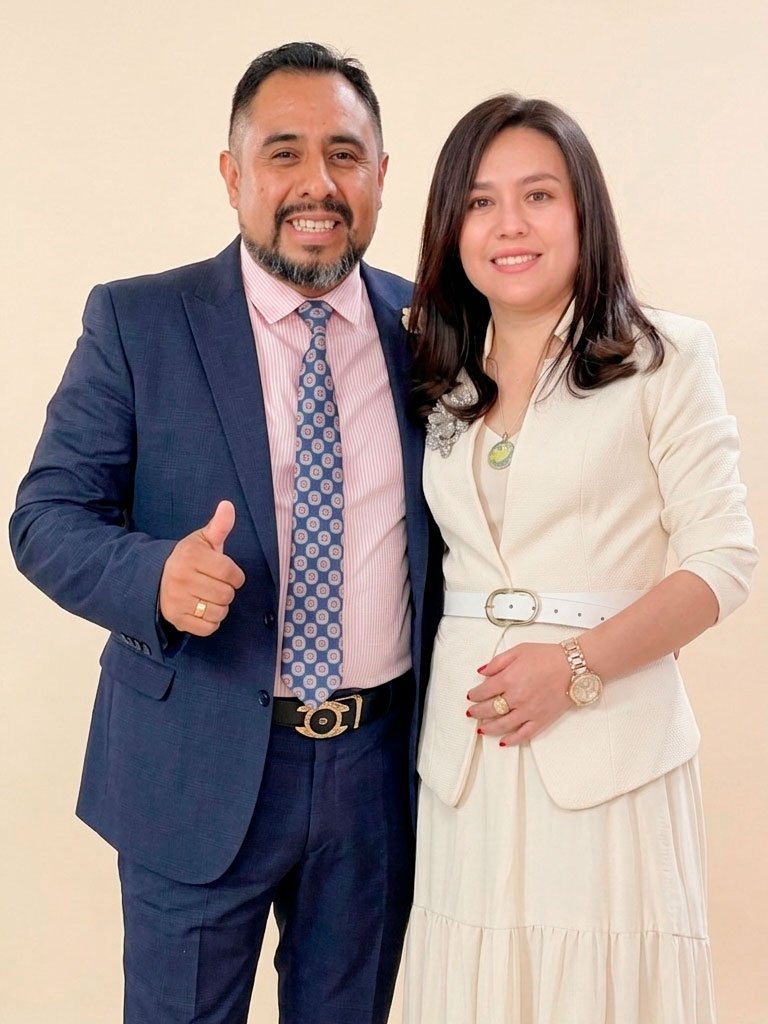 Apóstol Lito Torrez y Profeta Carla Murillo