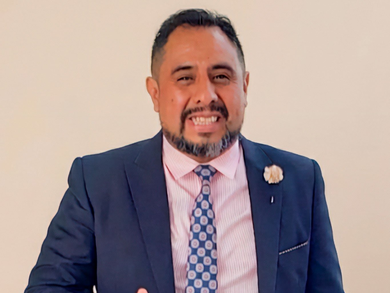 Apóstol Lito Torrez